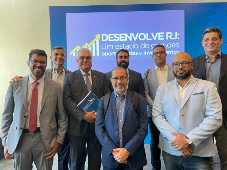 Leia mais sobre o artigo Cluster Tecnológico Naval participa do evento “Desenvolve RJ: Um estado de Grandes Oportunidades e Investimentos”